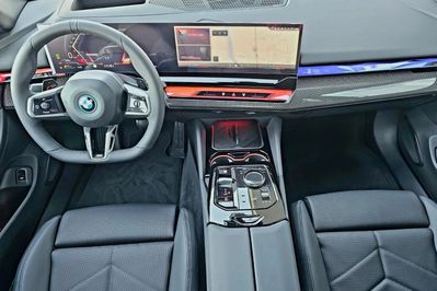 BMW Seria 5 550e xDrive M Sport
