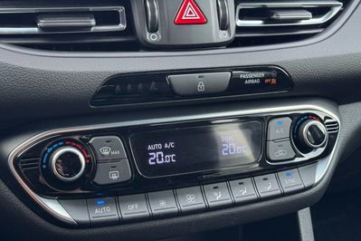 Hyundai i30 1.0 T-GDI Smart DCT
