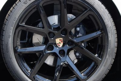 Porsche Panamera 4 E-Hybrid