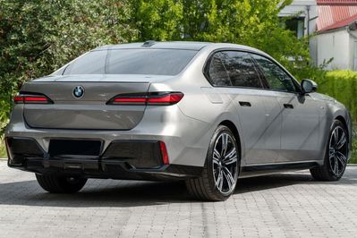 BMW Seria 7 740d xDrive M Sport