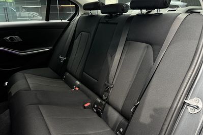 BMW Seria 3 318i aut