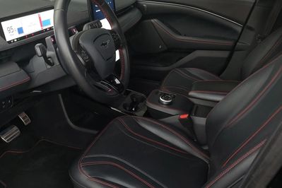 Ford Mustang Mach-E 98kWh AWD