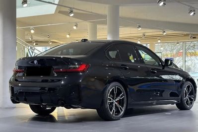 BMW Seria 3 330d xDrive M Sport