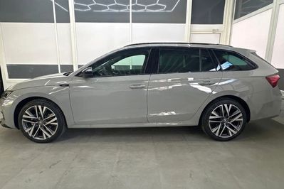 Skoda Octavia Sportline 1.5 TSI mHEV DSG