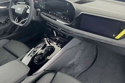 Audi A5 e-Hybrid quattro