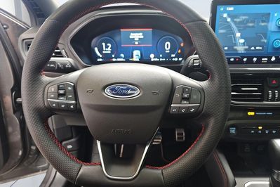 Ford Focus EcoBoost mHEV ST-Line X