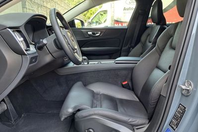 Volvo V60 B4 B Plus Dark aut