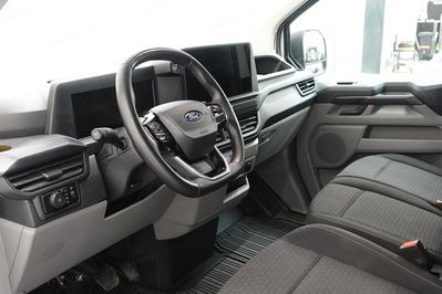 Ford Transit Custom 320 L2H1 Trend AT8