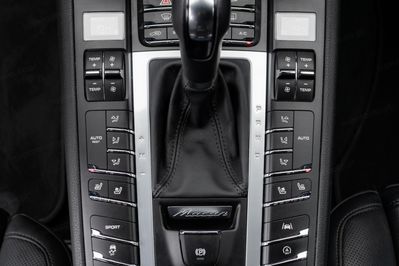 Porsche Macan Standard