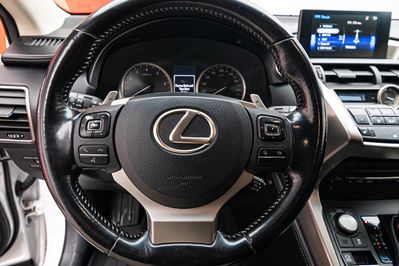 Lexus NX 200t Comfort AWD