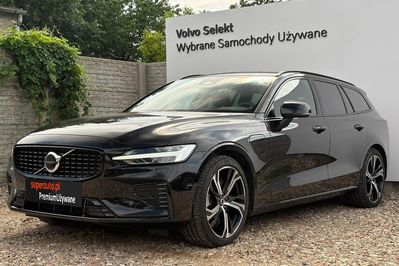 Volvo V60 T6 AWD Plug-In Hybrid Plus Dark aut