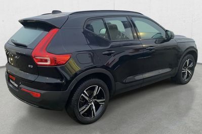 Volvo XC40 B3 B Plus Dark