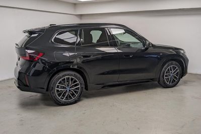 BMW iX1 xDrive30 M Sport