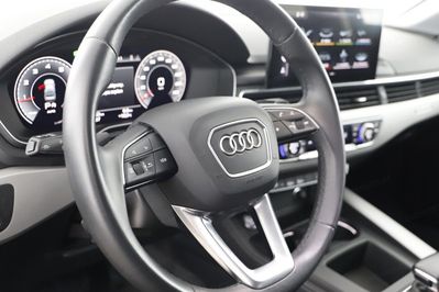 Audi A4 40 TFSI mHEV quattro S tronic