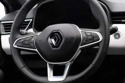 Renault Clio Techno 1.0 TCe X-Tronic