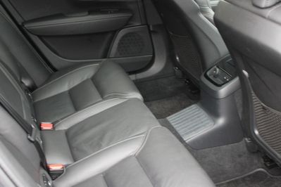 Volvo V90 T6 AWD Plug-In Hybrid Ultra Dark aut