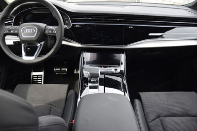 Audi Q7 55 TFSI e quattro S Line