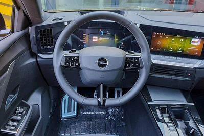 Opel Astra GSe Plug-in Hybrid