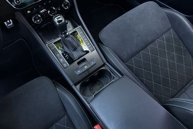 Skoda Superb 2.0 Tdi Scr 4X4 Sportline Dsg