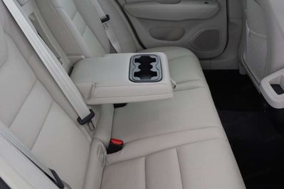 Volvo V60 B4 Ultra Dark