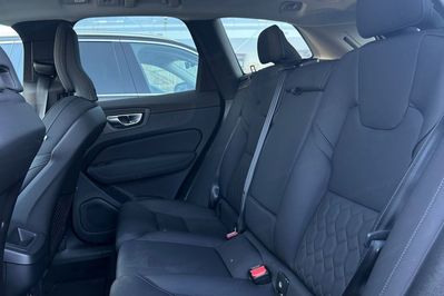 Volvo XC60 B5 B AWD Plus Dark aut