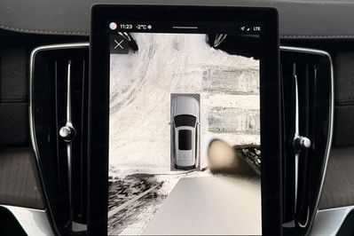 Volvo XC90 T8 AWD Plug-In Hybrid Ultra Dark 7os