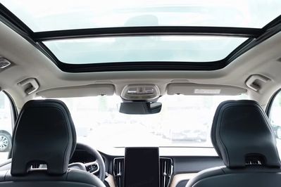 Volvo XC60 B5 AWD Ultra Bright