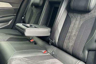 Peugeot 408 GT e-DCS 1.2 mHEV