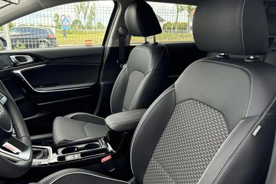 Kia Ceed 1.5 T-GDI Tribute DCT