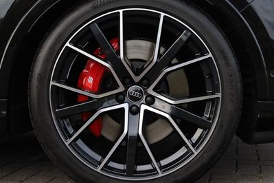 Audi Q7 SQ7 TFSI quattro