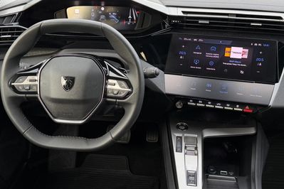 Peugeot 408 1.2 PureTech Allure Pack S&S EAT8