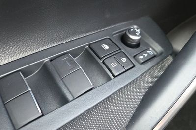 Toyota Corolla Comfort 1.5 benzyna
