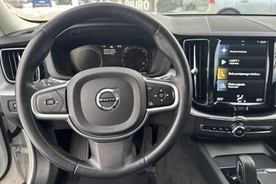 Volvo XC60 B4 D AWD Momentum Pro