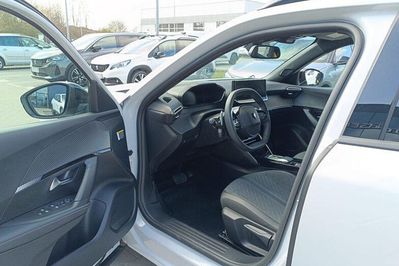Peugeot 2008 1.2 Puretech Allure S&S EAT8