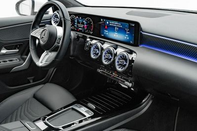 Mercedes Klasa A A 200 Progressive 7G-DCT