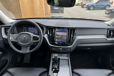 Volvo XC60 B4 D AWD Plus Dark aut