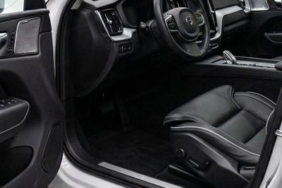 Volvo XC60 T8 Plug-In Hybrid AWD Inscription Expression