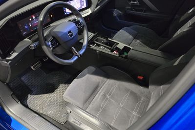 Opel Astra T GS S&S
