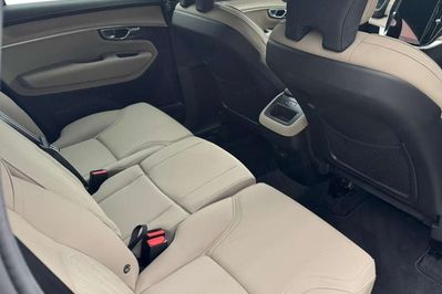 Volvo XC90 B5 AWD Plus Bright