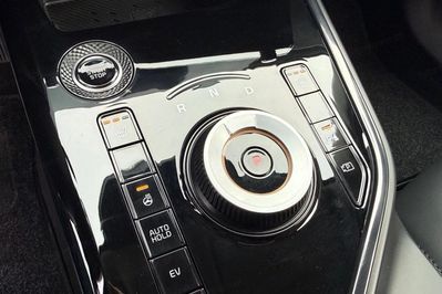 Kia Niro 1.6 Gdi Plug-In Hybrid Business Line