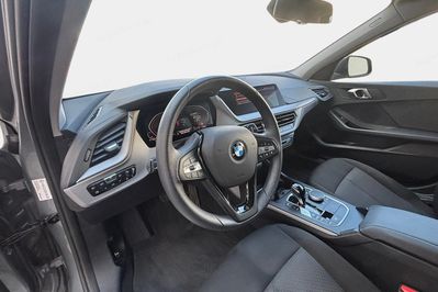 BMW Seria 1 118i Advantage