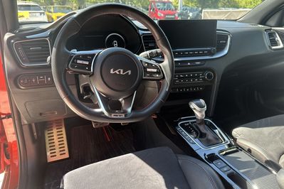 Kia ProCeed GT 1.6 T-GDI DCT