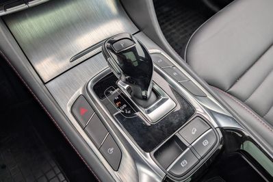 MG HS 1.5 T-GDI  DCT