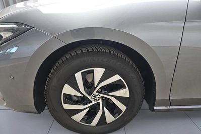 Volkswagen Passat 1.5 TSI  DSG