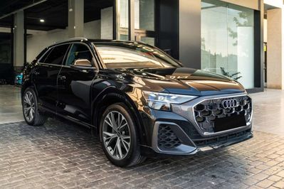 Audi Q8 55 TFSI e quattro