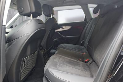 Audi A4 40 TDI mHEV Quattro Advanced S tronic