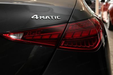 Mercedes Klasa C 200  4-Matic AMG