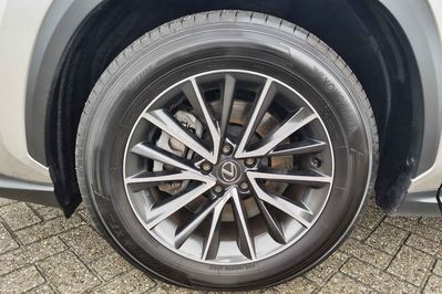 Lexus NX 350h Elegance 2.5 Hybrid