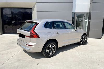 Volvo XC60 B5 AWD Plus Bright