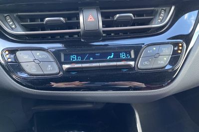 Toyota C-HR 1.8 Hybrid Selection